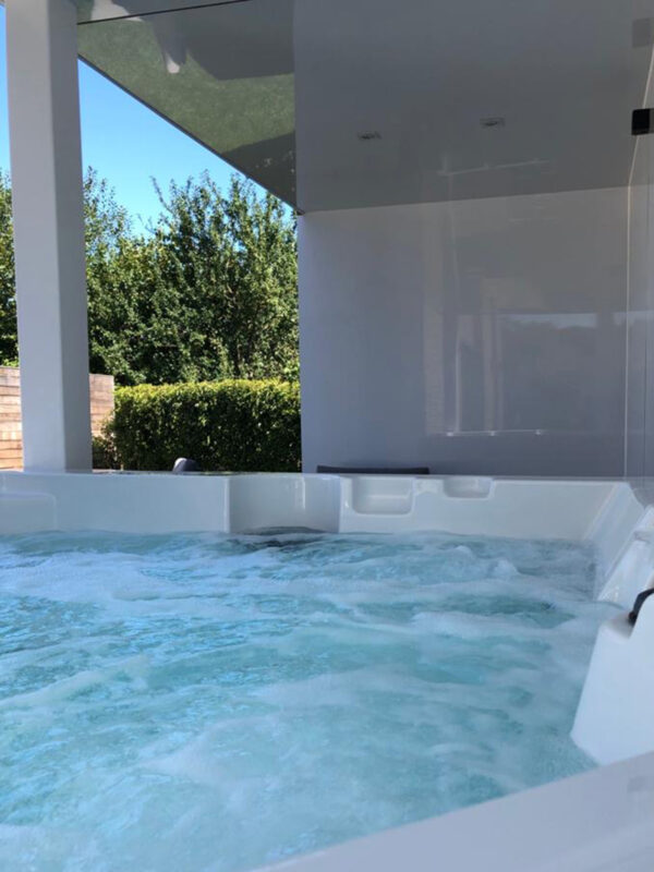 Thermalux Outdoor Spa